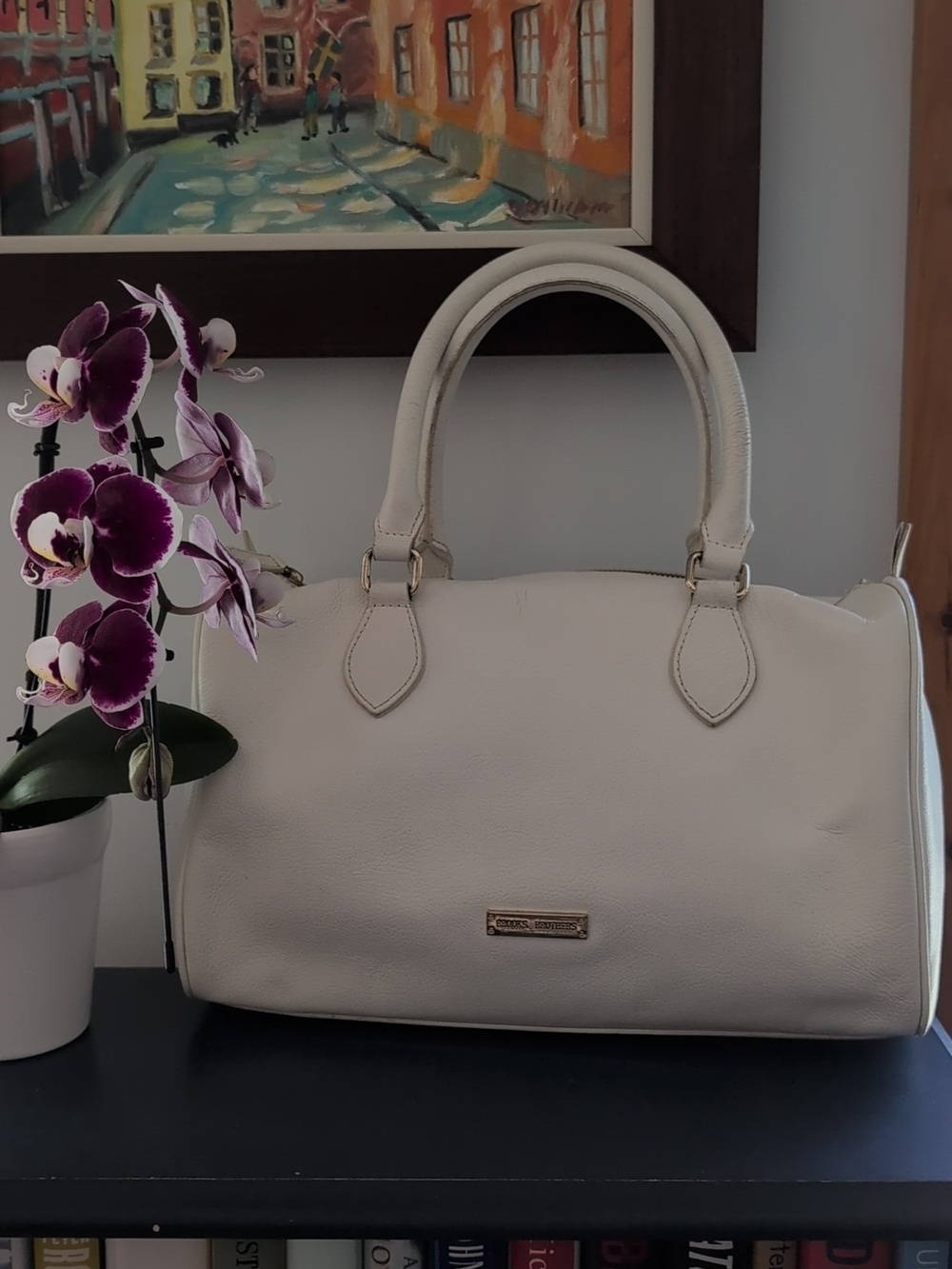 Classic Brooks Brothers white leather purse